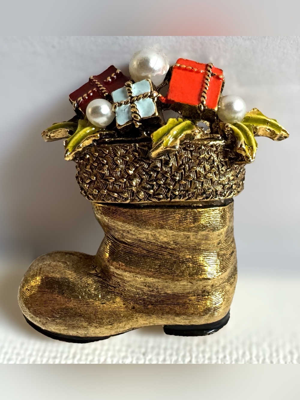Vtg MCM Gold Tone Enamel Santa Boot Signed Art Arthur Pepper Christmas Brooch